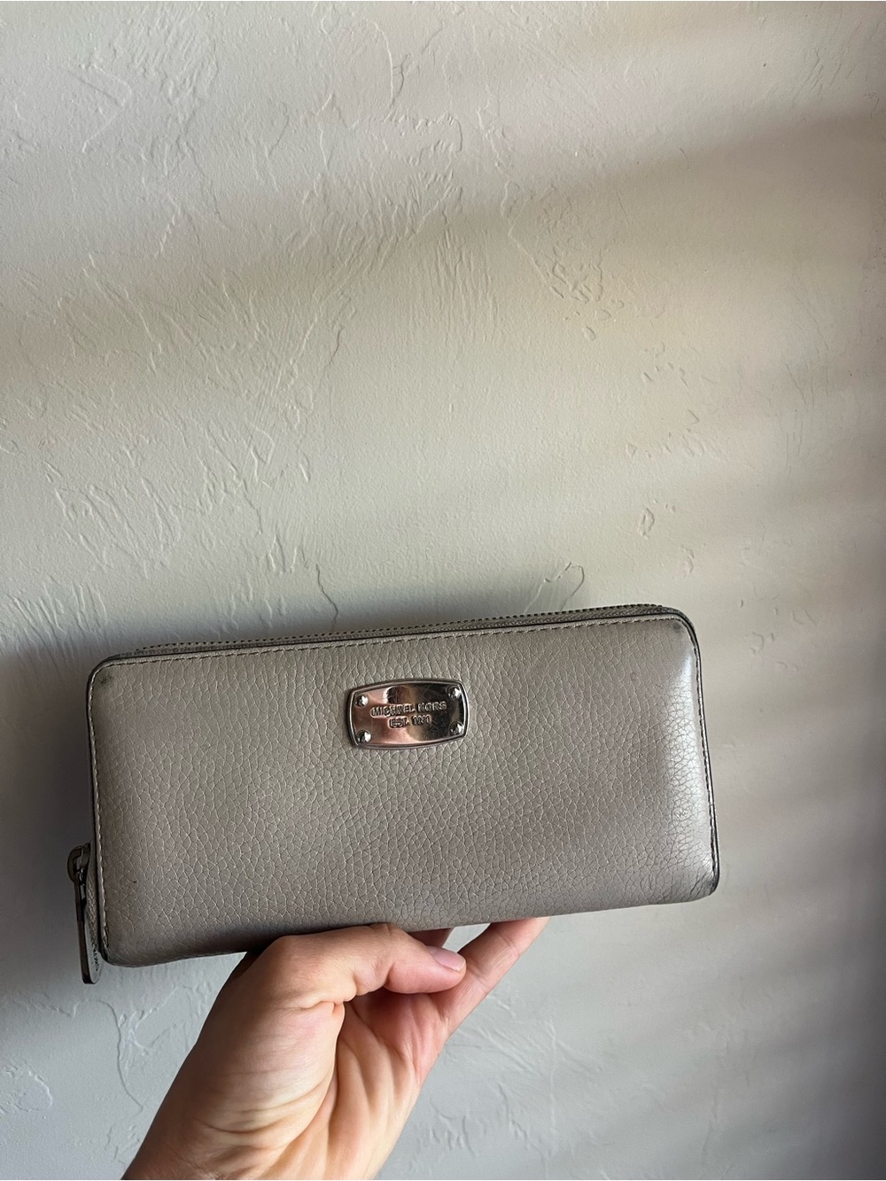 Michael Kors Silver-Gray Leather Zip Wallet